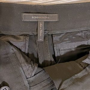 BCBG Black Poly/Rayon flat front straight leg trousers size 2